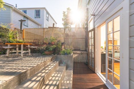 Photo of property in 62 Wright Street, Mount Cook, Wellington, 6021