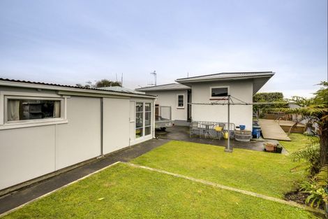 Photo of property in 220 Kennedy Road, Onekawa, Napier, 4110
