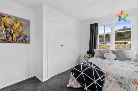 Photo of property in 16 Harris Street, Naenae, Lower Hutt, 5011