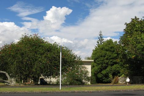 Photo of property in 168 Astley Avenue, New Lynn, Auckland, 0600