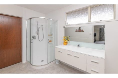 Photo of property in 28 Westmont Street, Ilam, Christchurch, 8041