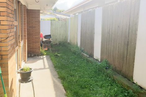 Photo of property in 42a Trentham Road, Papakura, 2110