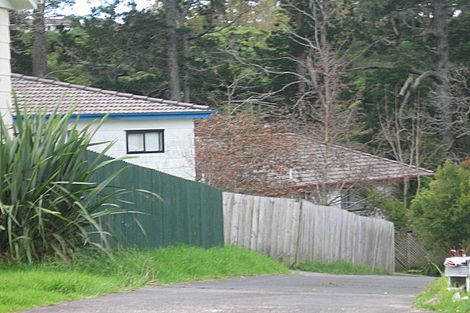 Photo of property in 21 Aldern Road, Massey, Auckland, 0614