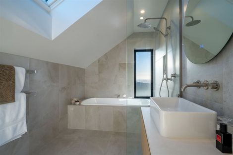 Photo of property in 9 Loader Lane, Clifton, Christchurch, 8081