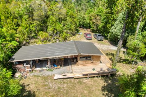 Photo of property in 215 Clifton Road, Kaiata, Greymouth, 7805