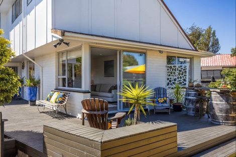 Photo of property in 209 Queenspark Drive, Parklands, Christchurch, 8083