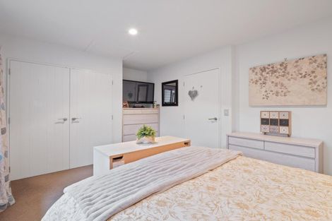 Photo of property in 44 Bottle Lake Drive, Parklands, Christchurch, 8083