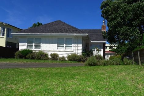 Photo of property in 14 Nathan Avenue, Paraparaumu Beach, Paraparaumu, 5032