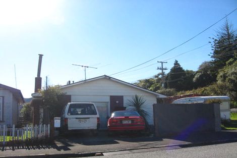 Photo of property in 21 Thompson Street, Greymouth, 7805
