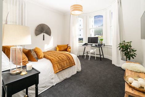 Photo of property in 18 Portland Crescent, Thorndon, Wellington, 6011