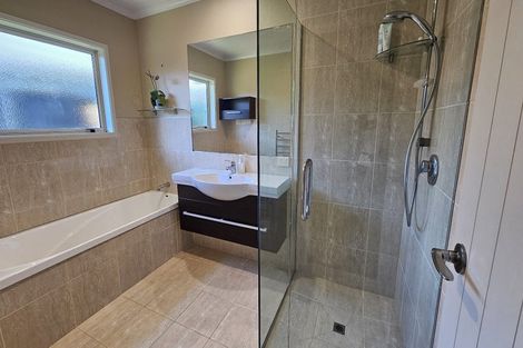 Photo of property in 11 Courtenay Place, Owhata, Rotorua, 3010