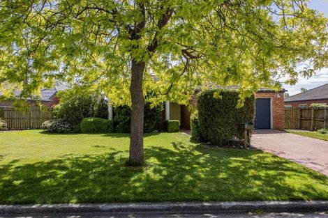 Photo of property in 2 Gerald Beattie Lane, Rangiora, 7400