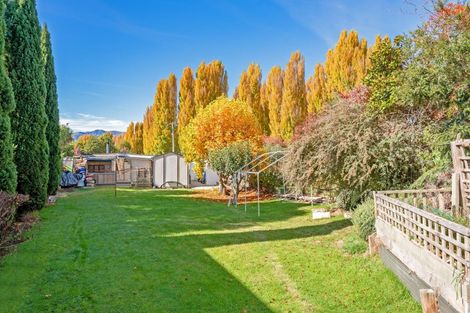 Photo of property in 7 Kinnibeg Street, Albert Town, Wanaka, 9305
