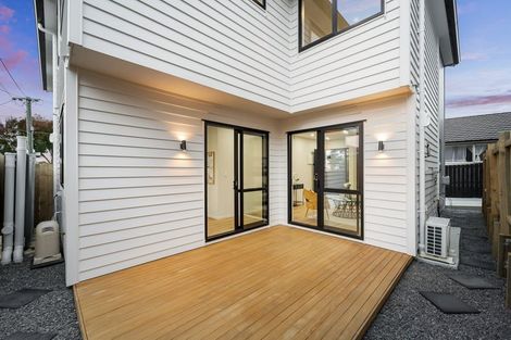 Photo of property in 2 Colwill Road, Massey, Auckland, 0614