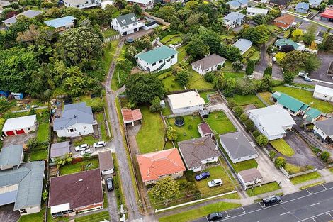 Photo of property in 215 Ngamotu Road, Spotswood, New Plymouth, 4310