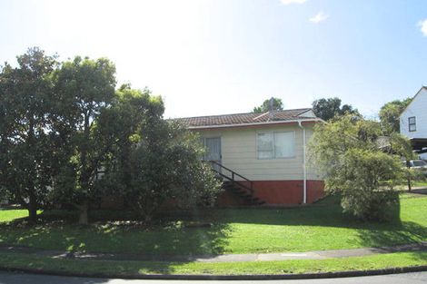 Photo of property in 2/20 Highland Park Drive, Highland Park, Auckland, 2010
