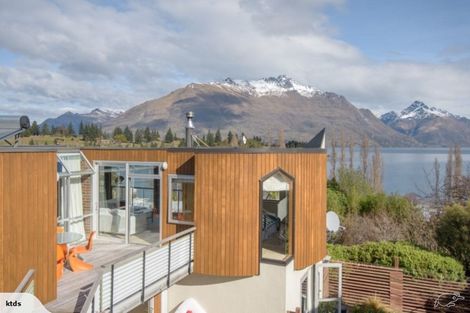 Photo of property in 8 Veint Crescent, Queenstown, 9300
