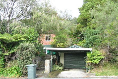 Photo of property in 122 Wyndham Road, Pinehaven, Upper Hutt, 5019