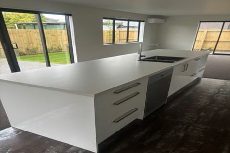 Photo of property in 74 Peverel Street, Riccarton, Christchurch, 8041