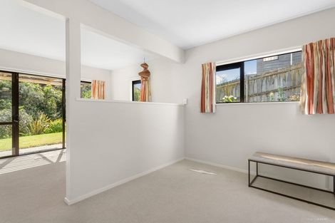 Photo of property in 14 Emlyn Place, Torbay, Auckland, 0630