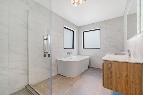 Photo of property in 5 Clara Road, Silverdale, 0932