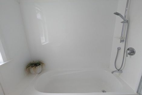 Photo of property in 80a Lyall Parade, Lyall Bay, Wellington, 6022