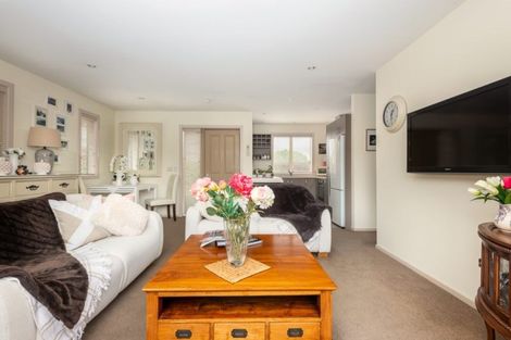 Photo of property in 2/49 Gardiners Road, Bishopdale, Christchurch, 8051