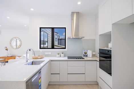 Photo of property in 6d Pax Avenue, Forrest Hill, Auckland, 0620