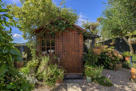 Photo of property in 14 Waipuna Grove, Welcome Bay, Tauranga, 3112