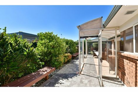 Photo of property in 18 Dan Tori Place, Orewa, 0931
