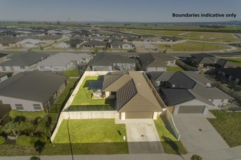 Photo of property in 19 Batty Street, Papamoa Beach, Papamoa, 3118