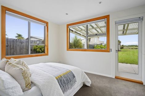 Photo of property in 103 Park Terrace, Waikuku Beach, 7473