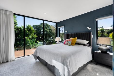 Photo of property in 12a Baring Terrace, Strandon, New Plymouth, 4312