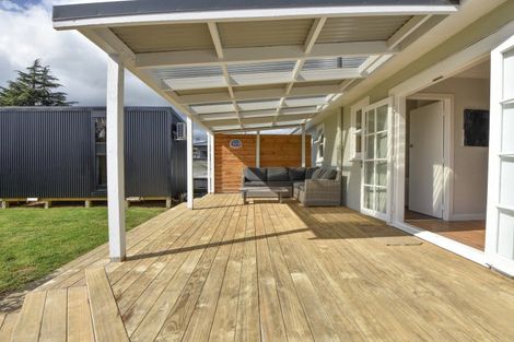 Photo of property in 18 Brooklyn Road, Carterton, 5713