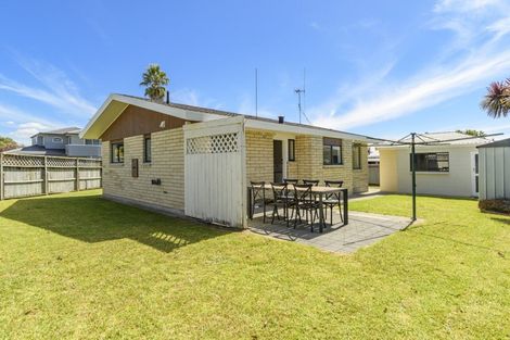 Photo of property in 1 Karaka Road, Otumoetai, Tauranga, 3110