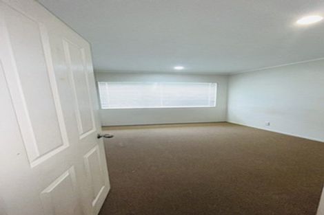 Photo of property in 26 Carlas Way, Ranui, Auckland, 0612