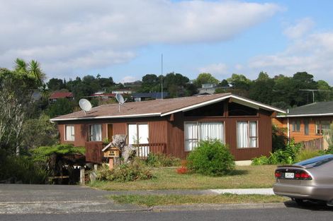 Photo of property in 81 Stapleford Crescent, Browns Bay, Auckland, 0630