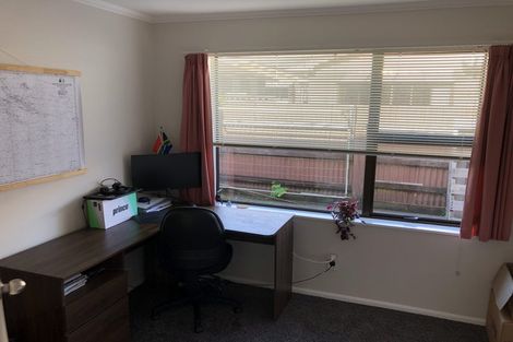 Photo of property in 5a Massey Street, Westown, New Plymouth, 4310