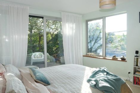 Photo of property in 4 Pa Road, Pukerua Bay, 5026