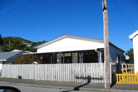 Photo of property in 18 Thompson Street, Greymouth, 7805