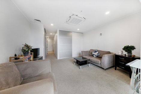 Photo of property in Luna Apartments, 4m/16 Burton Street, Grafton, Auckland, 1010