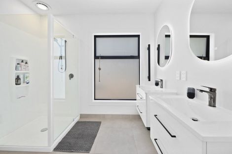 Photo of property in 13 Kittyhawk Drive, Kinloch, Taupo, 3377