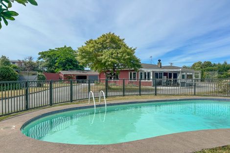 Photo of property in 258 High Street North, Carterton, 5713