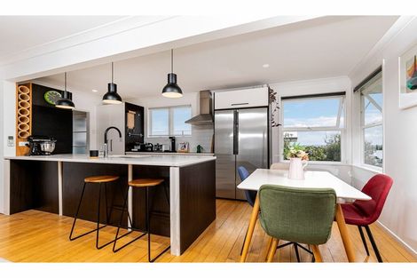 Photo of property in 12 Patts Avenue, Glendene, Auckland, 0602