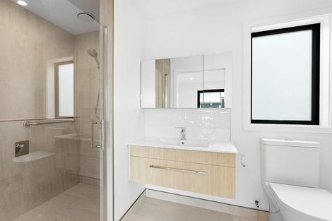 Photo of property in 18 Evergreen Parade, Rosehill, Papakura, 2113