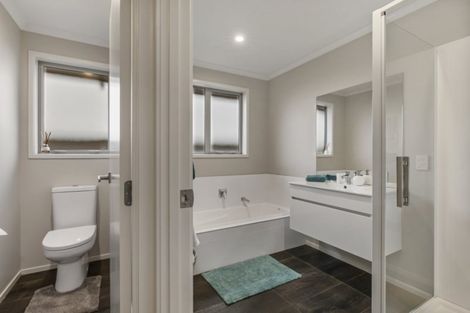 Photo of property in 19 Balmore Crescent, Pokeno, 2402