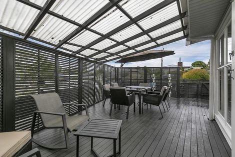 Photo of property in 38 Maui Pomare Street, Blockhouse Bay, Auckland, 0600