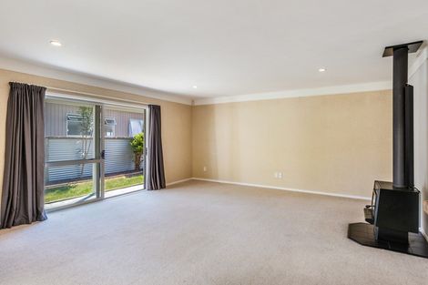 Photo of property in 35 Te Iwiheke Place, Turangi, 3334