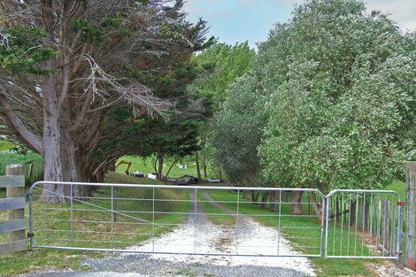 Photo of property in 1104 Oneriri Road, Kaiwaka, 0573