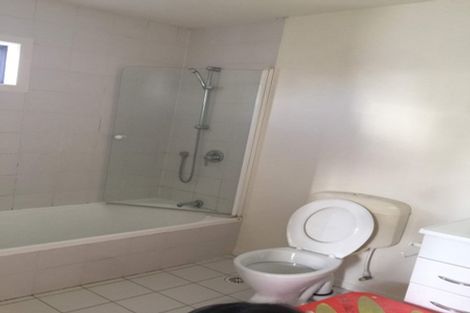 Photo of property in Krisley Court, 7/6 Ambrico Place, New Lynn, Auckland, 0600